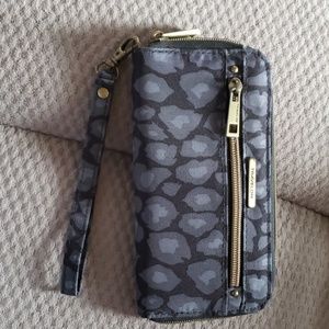 Travelon Wallet